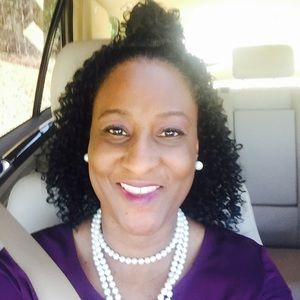 Meet your Posher, Denise